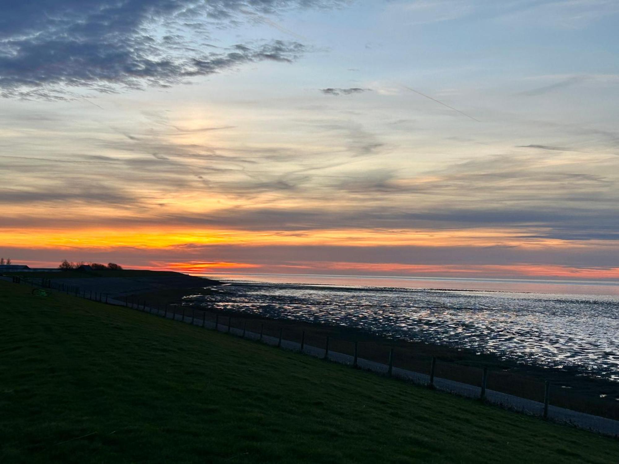 Stinswoning "De Wadden" In Tzummarum Extérieur photo